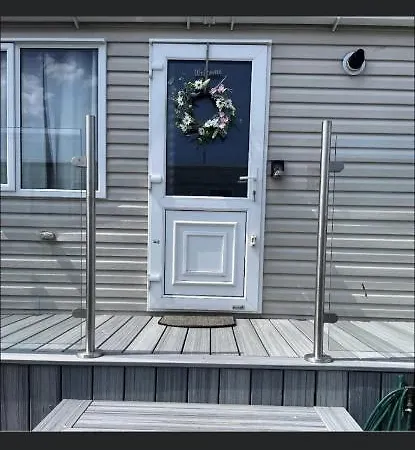 2 Bedroom Caravan To Rent In Allonby Vakantiehuis